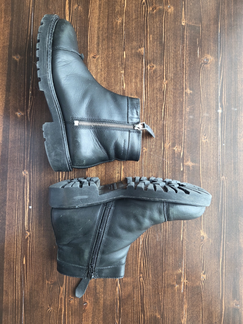 Vagabond Black Leather Cap-Toe Ankle Boots - Size 37 - Picture 5 of 9